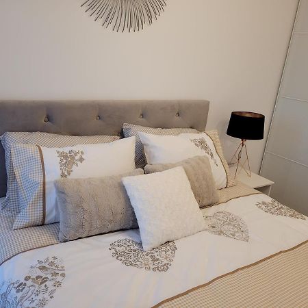 4Qualis Apartment Brasov Bagian luar foto