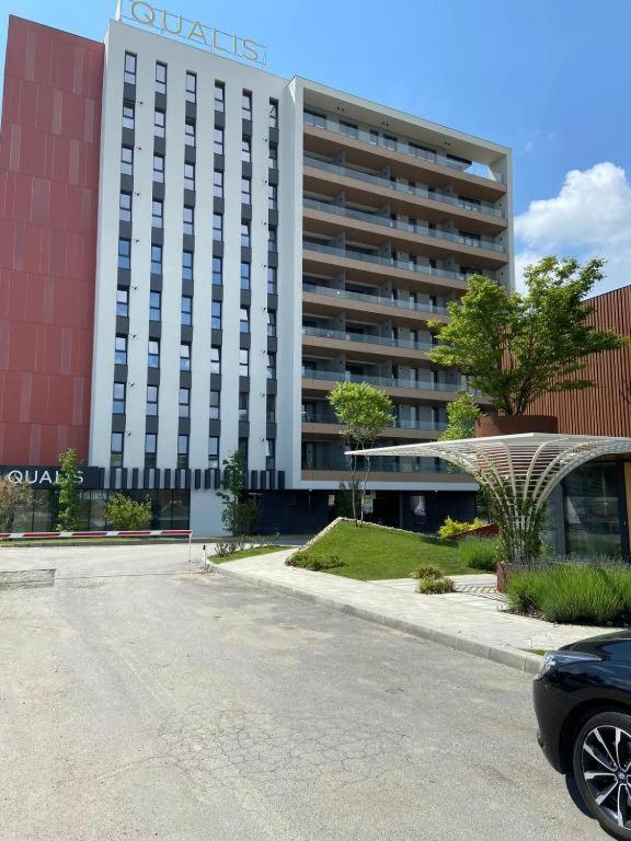 4Qualis Apartment Brasov Bagian luar foto