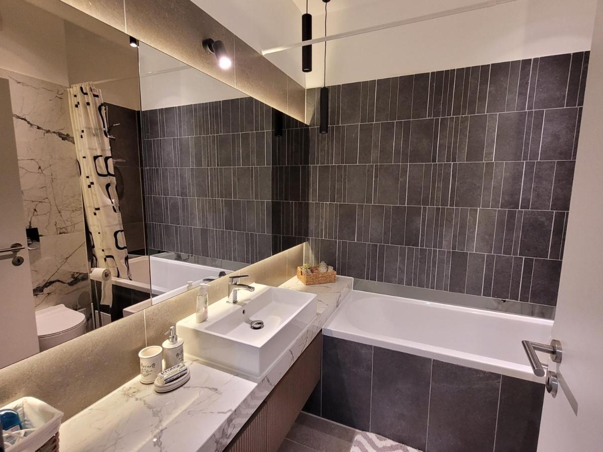 4Qualis Apartment Brasov Bagian luar foto