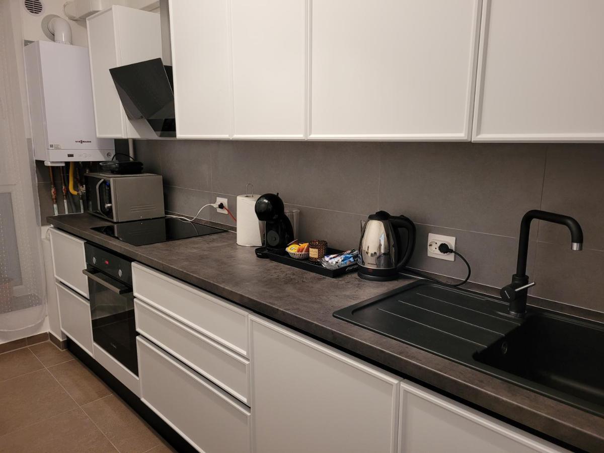 4Qualis Apartment Brasov Bagian luar foto