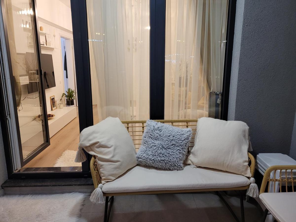 4Qualis Apartment Brasov Bagian luar foto
